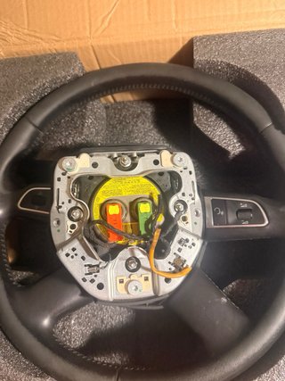 Volante manual multifuncion Audi con Airbag