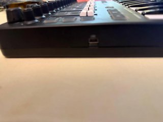 Teclado Controlador Reloop Keyfadr