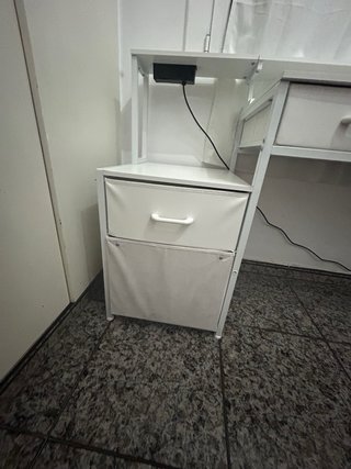 Escritorio blanco