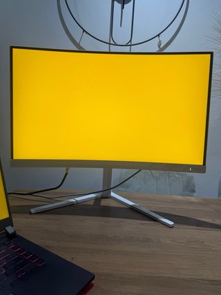 Philips 27” EVNIA Gaming 180hz Curbo Ambiglow