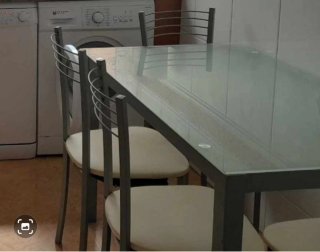 Mesa y 4 sillas cocina cristal