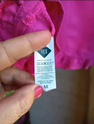 Blusa rosa fucsia bordada Talla M