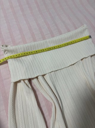 Camiseta Off Shoulder Crema Manga Larga