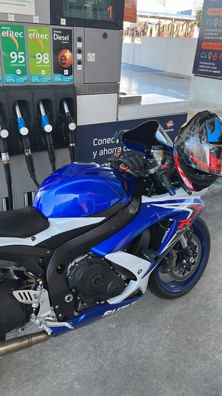 Suzuki GSX-R 750 K8 Azul/Blanco