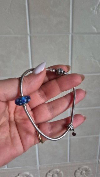 Bracciale Pandora con charm blu
