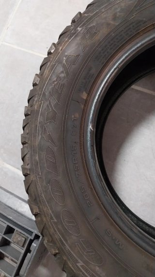 Neumáticos 205/70 R15