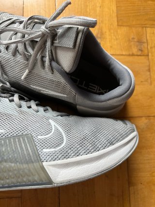 Nike Metcon 9 Talla 44.5 Gris Claro