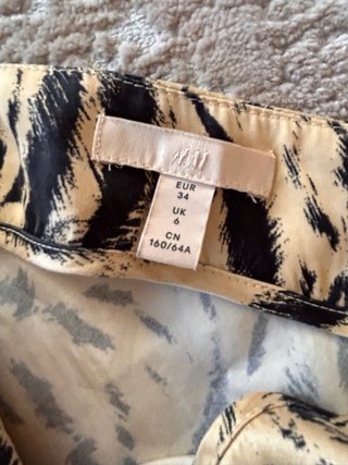 Falda H&M Midi Animal Print