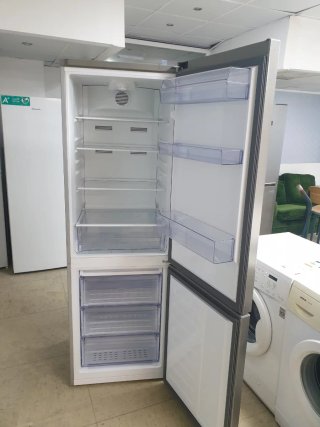 Nevera Combi Beko 1.85m con garantía