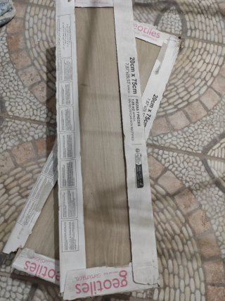 Suelo imitación madera 20x75cm