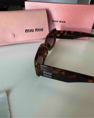 Gafas de sol Miu Miu Tortoise