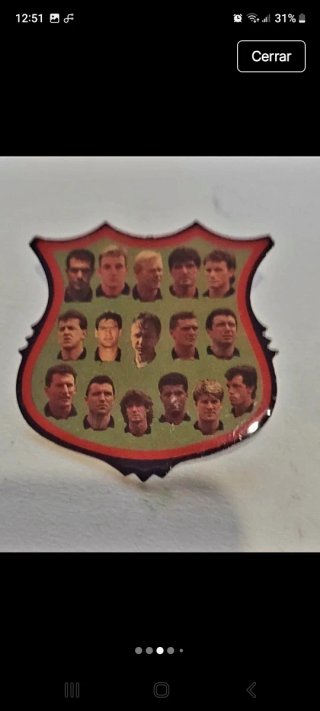 Lote de 5 pines de fútbol Futbol Club Barcelona.