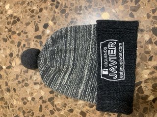 Gorro Hydroponic Pom Pom Gris y Negro