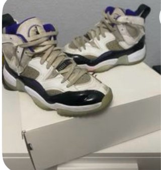 Zapatillas Jordan Morado Blanco