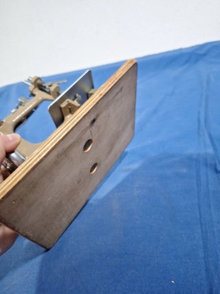 Mini Máquina de Coser Antigua
