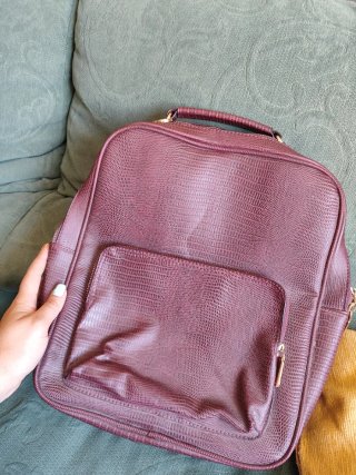 Bolso Morado con detalles dorados