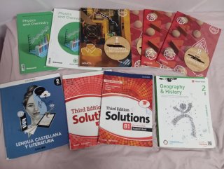 Libros segundo ESO de variadas editoriales
