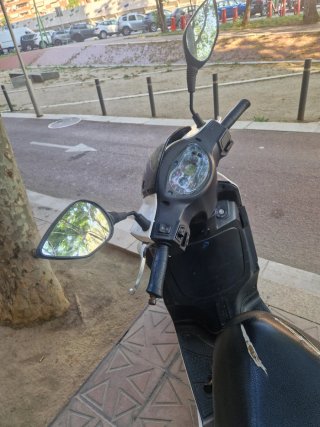 SYM Symphony SR 49cc Scooter