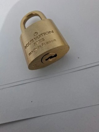 Candado Louis Vuitton Original con Llave