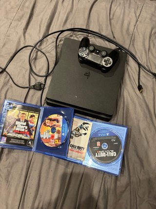 Consola PS4 (PlayStation 4) Negra + Juegos