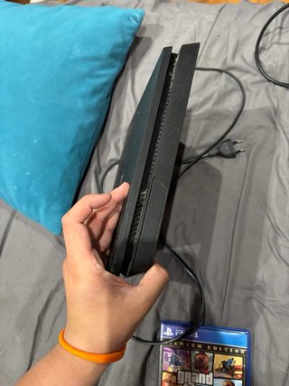 Consola PS4 (PlayStation 4) Negra + Juegos