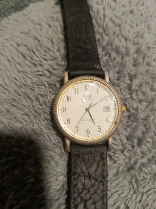 Reloj Q&Q Pulsera Negra y Plata