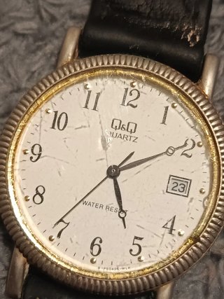 Reloj Q&Q Pulsera Negra y Plata