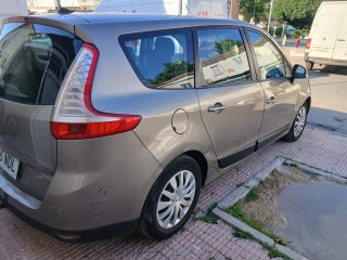Renault Grand Scenic 2013