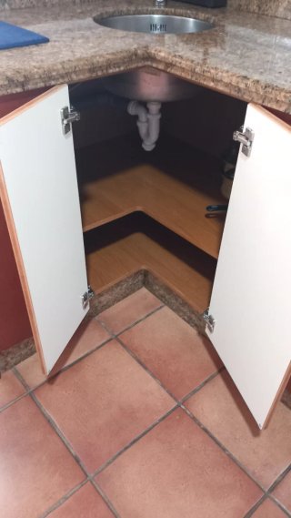 Muebles altos y bajos de cocina y encimera