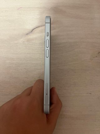 iPhone 15 256GB