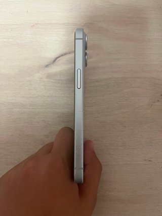 iPhone 15 256GB