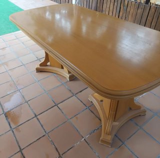 Mesa de comedor haya