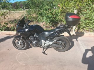 Honda CBF 600S Negra