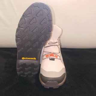 Botas montaña gore tex Adidas