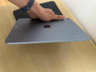iPad Air 4 64GB Gris + Funda Negra