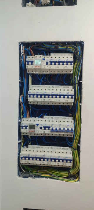Reformas: Electricidad, agua, A/C, puertas y cocin