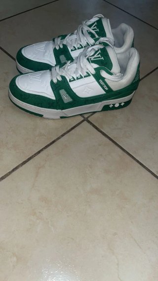 Scarpe Louis Vuitton verdi e bianche