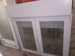 Ventana PVC abatible oscilobatiente medida 120,137