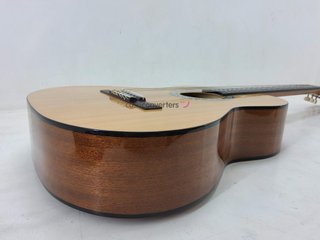 guitarra clasica admira alba