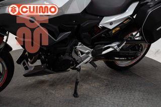 BMW F 900 XR
