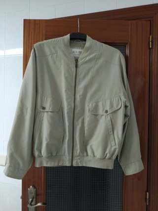 Cazadora bomber microfibra hombre beige