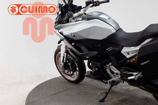 BMW F 900 XR