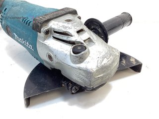 radial makita ga9020