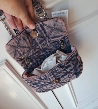 Bolso Stradivarius denim rosa y azul