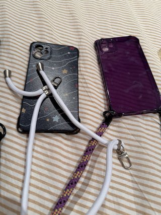 Confezione da 5 custodie per iPhone 11 con cordini