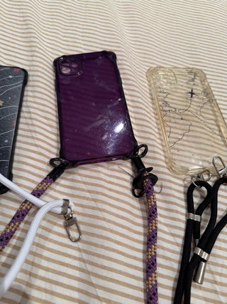 Confezione da 5 custodie per iPhone 11 con cordini