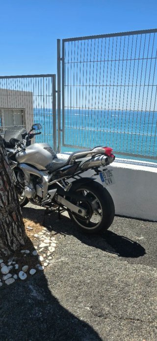 Yamaha Fazer 600 98cv.