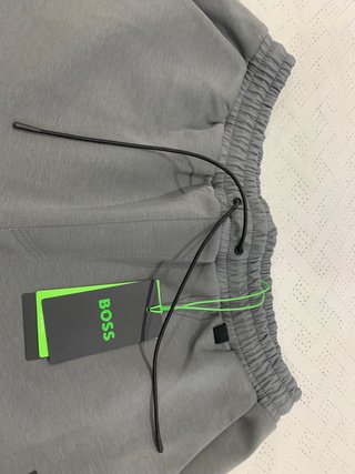 Pantalón corto Hugo Boss gris