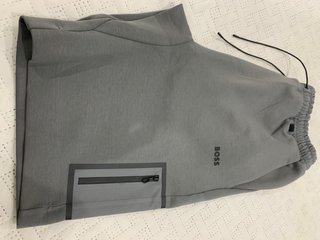 Pantalón corto Hugo Boss gris
