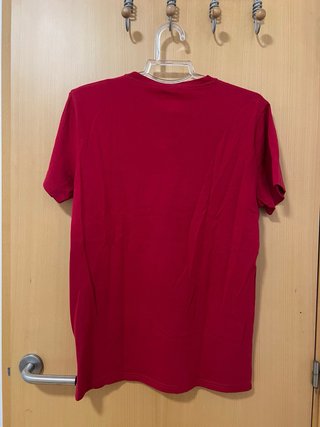 Camiseta Hollister Roja V-Neck